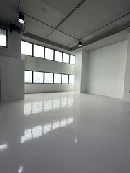Carros Centre (D25), Factory #627350491